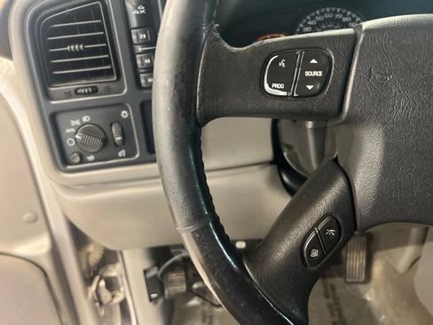 Used 2005 Chevrolet Silverado 2500 LT w/ Heavy-Duty Power Package AWD/4WD image 16