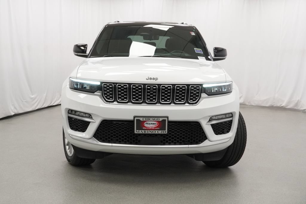 Certified 2022 Jeep Grand Cherokee Summit w/ Adv Protech Group IV AWD/4WD image 13