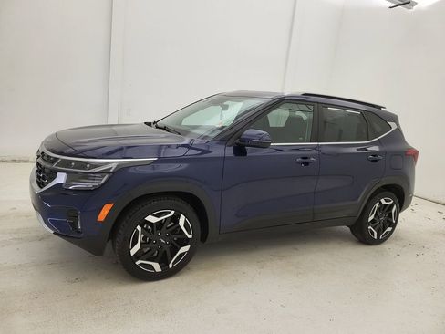 Used 2024 Kia Seltos SX w/ SX Sunroof Package AWD/4WD image 12