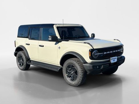 New 2025 Ford Bronco Outer Banks AWD/4WD image 39
