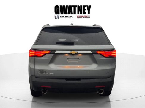 Used 2023 Chevrolet Traverse LT image 5