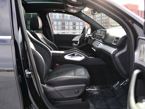 Used 2025 Mercedes-Benz GLE 53 AMG 4MATIC image 22