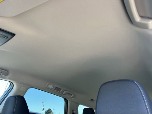 New 2025 Nissan Pathfinder SV w/ Black Appearance Package image 20