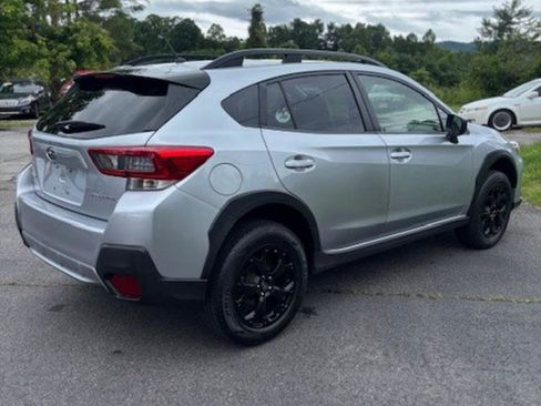 Used 2023 Subaru Crosstrek 2.0i image 4