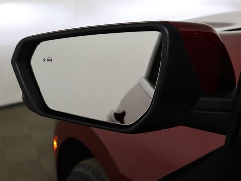Used 2024 Chevrolet Equinox LT FWD image 34