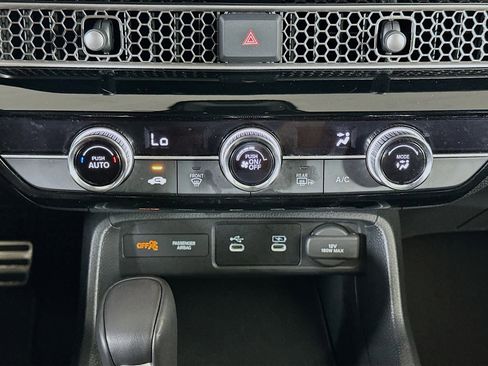 Used 2025 Honda Civic Sport image 23