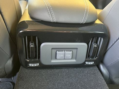 New 2026 Toyota Mirai RWD image 15