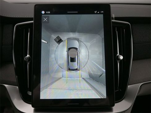 New 2026 Volvo XC90 T8 Ultra w/ Protection Package Premier image 22