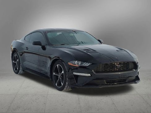 Used 2018 Ford Mustang Coupe image 8