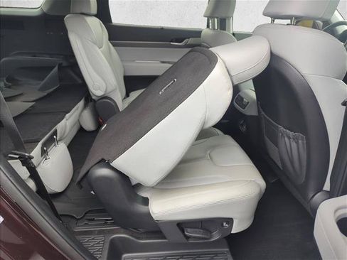 Used 2021 Hyundai Palisade SEL w/ Premium Package FWD image 24