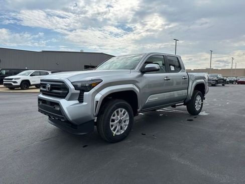 New 2026 Toyota Tacoma 2WD Double Cab image 3