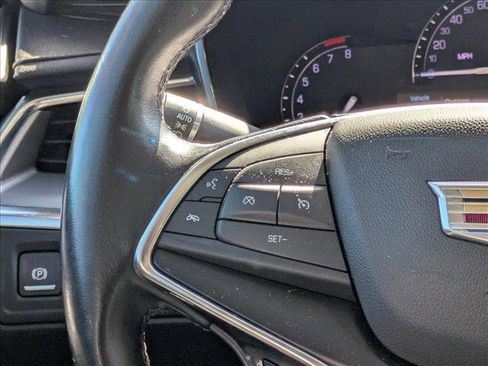 Used 2019 Cadillac XT5 Premium Luxury image 23