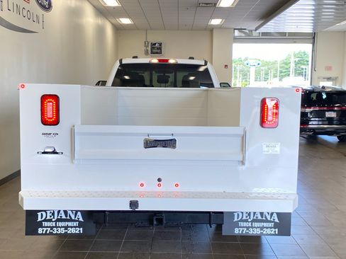 New 2026 Ford F550 4x4 Supercab Super Duty image 7