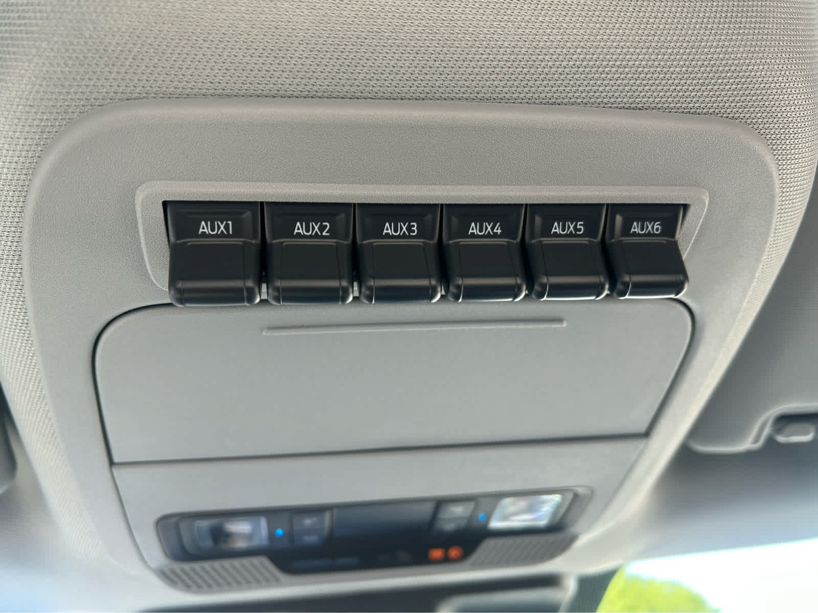 New 2026 Ford F550 4x4 Regular Cab Super Duty image 32