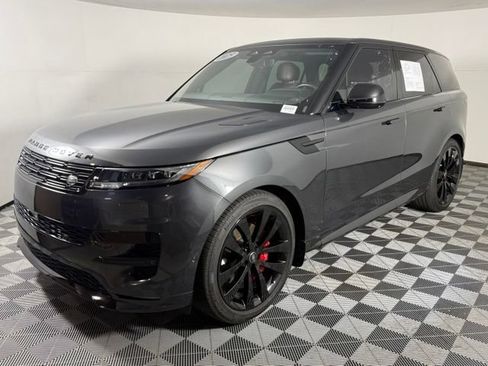 Used 2025 Land Rover Range Rover Sport Dynamic SE AWD/4WD image 2