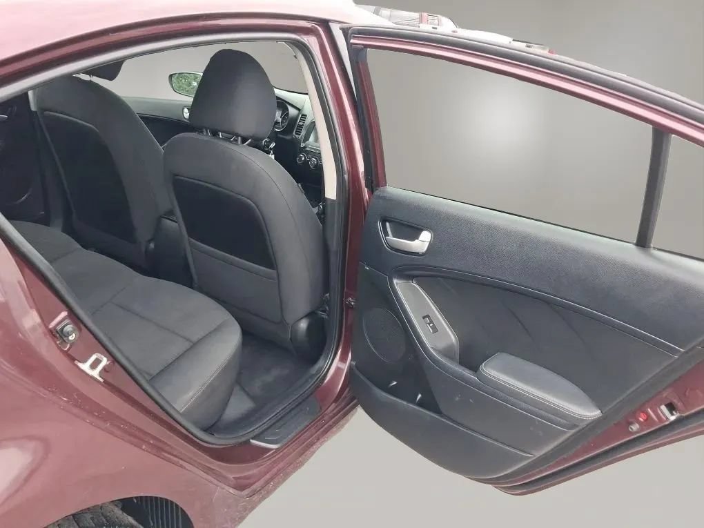 Used 2018 Kia Forte LX w/ LX Popular Package FWD image 36