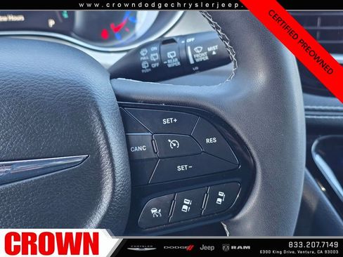 Certified 2024 Chrysler Pacifica Premium image 35