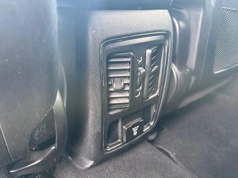 Used 2020 Jeep Grand Cherokee Altitude AWD/4WD image 35