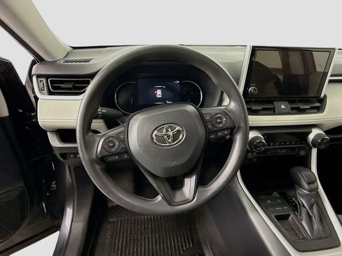 Certified 2023 Toyota RAV4 XLE w/ Convenience Package FWD image 11