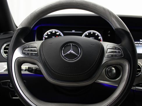 Used 2015 Mercedes-Benz S 550 4MATIC Sedan image 38