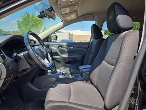Used 2020 Nissan Rogue SV AWD/4WD image 14