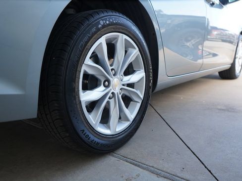 Used 2025 Chevrolet Malibu LT FWD image 9
