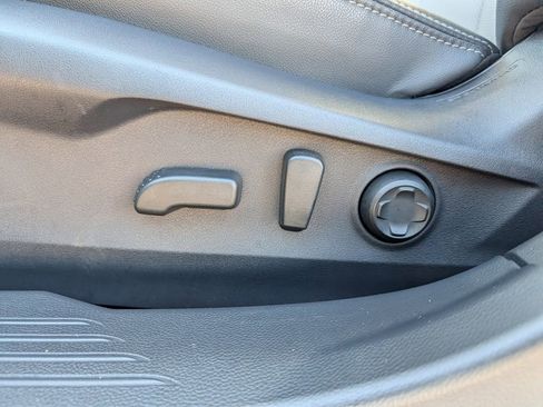 Certified 2025 Subaru Outback Limited w/ Tech Package 3 image 20