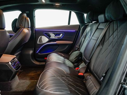 Certified 2023 Mercedes-Benz EQS 580 4MATIC Sedan image 17