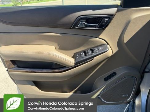 Used 2019 GMC Yukon XL SLT w/ Open Road Package AWD/4WD image 13