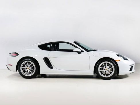 Used 2018 Porsche 718 Cayman image 5