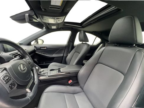 Used 2023 Lexus IS 300 w/ Comfort Package RWD image 42