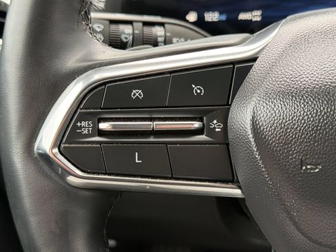 Used 2025 Chevrolet Equinox LT AWD/4WD image 17