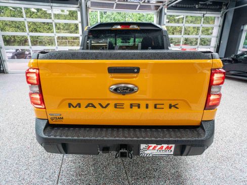 Used 2023 Ford Maverick Lariat w/ Lariat Luxury Package FWD image 3