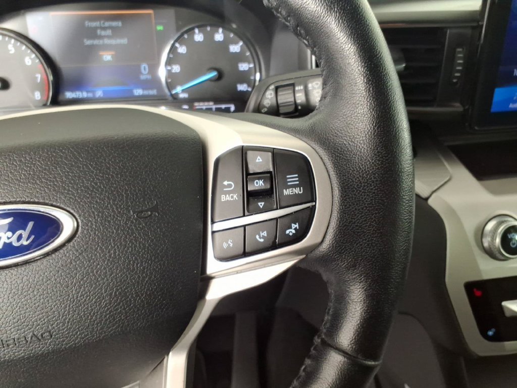 Used 2021 Ford Explorer XLT w/ Equipment Group 202A AWD/4WD image 17