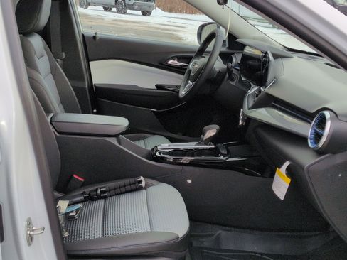 New 2026 Chevrolet Trax LT w/ Driver Confidence Package FWD image 86