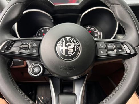 Used 2020 Alfa Romeo Stelvio RWD image 20