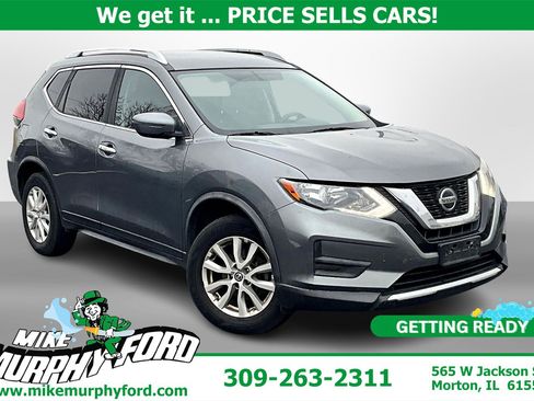 Used 2018 Nissan Rogue SV image 1
