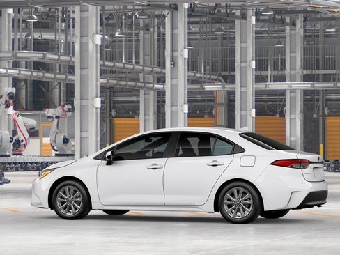 New 2026 Toyota Corolla LE FWD image 5