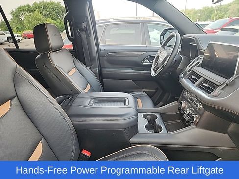 Used 2023 GMC Yukon AT4 w/ AT4 Premium Package AWD/4WD image 18