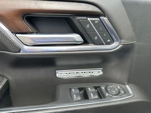 Used 2024 GMC Sierra 1500 Denali w/ Denali Reserve Package image 7