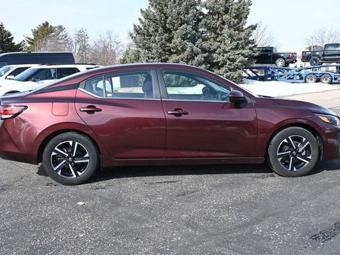 Used 2024 Nissan Sentra SV image 4