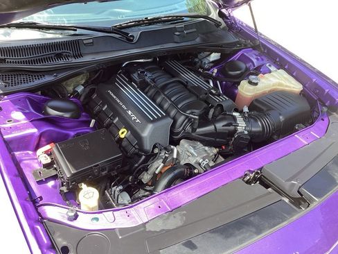 Used 2016 Dodge Challenger R/T Scat Pack w/ Leather Interior Group RWD image 22