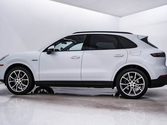 Certified 2023 Porsche Cayenne Platinum Edition video 2