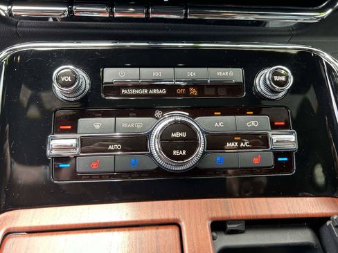 Certified 2022 Lincoln Navigator L Reserve AWD/4WD image 27