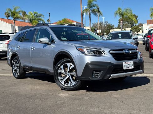Used 2022 Subaru Outback Limited image 2