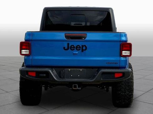 Used 2021 Jeep Gladiator Sport image 5