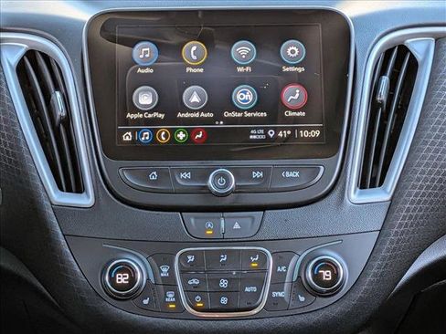 Used 2023 Chevrolet Malibu LT image 13