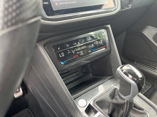 Used 2024 Volkswagen Tiguan SEL R-Line AWD/4WD image 25