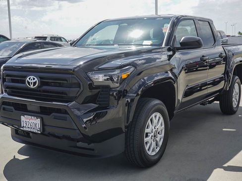 Certified 2026 Toyota Tacoma SR RWD image 3