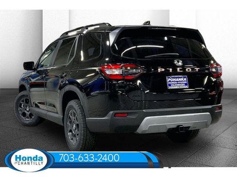 New 2026 Honda Pilot TrailSport image 5